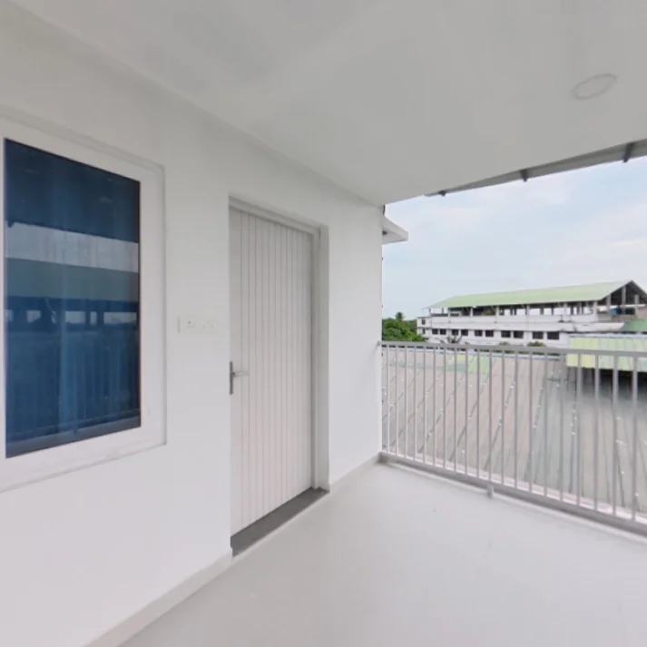Luxury Suites view 3